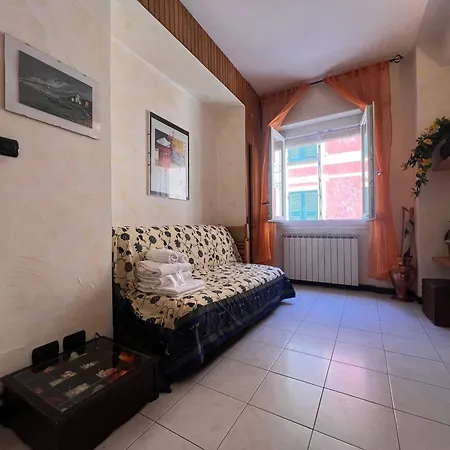 Appartement Welcome Riviera - Di Via Mazzini, With Elevator, Wi-fi, Air Conditioning, And, Depending On Availability, A Private Garage 800 Meters Away At 20,00 Euro Per Night