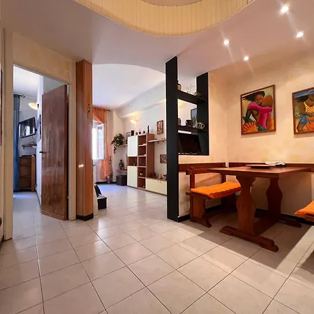 Appartement Welcome Riviera - Di Via Mazzini, With Elevator, Wi-fi, Air Conditioning, And, Depending On Availability, A Private Garage 800 Meters Away At 20,00 Euro Per Night