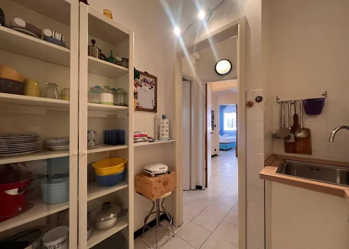 Welcome Riviera - Di Via Mazzini, With Elevator, Wi-fi, Air Conditioning, And, Depending On Availability, A Private Garage 800 Meters Away At 20,00 Euro Per Night *