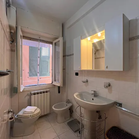 Welcome Riviera - Di Via Mazzini, With Elevator, Wi-fi, Air Conditioning, And, Depending On Availability, A Private Garage 800 Meters Away At 20,00 Euro Per Night Appartement