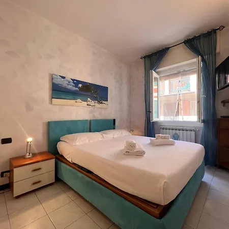 Welcome Riviera - Di Via Mazzini, With Elevator, Wi-fi, Air Conditioning, And, Depending On Availability, A Private Garage 800 Meters Away At 20,00 Euro Per Night Appartement Rapallo