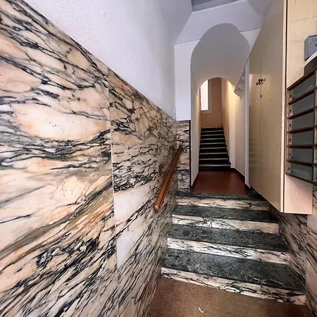 Welcome Riviera - Di Via Mazzini, With Elevator, Wi-fi, Air Conditioning, And, Depending On Availability, A Private Garage 800 Meters Away At 20,00 Euro Per Night * Rapallo