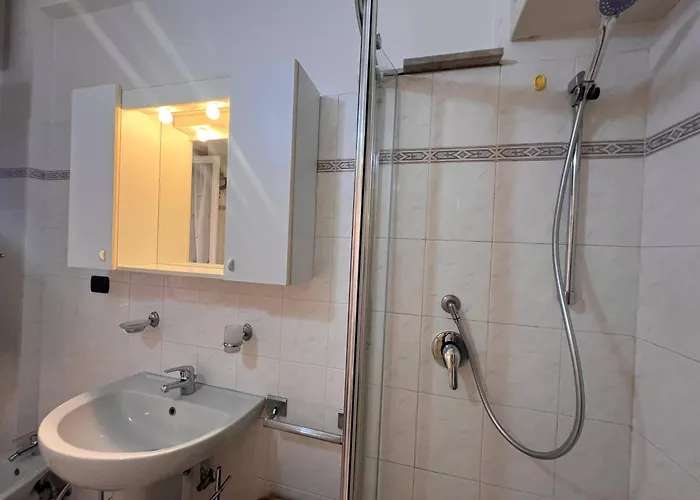 Апартаменты Welcome Riviera - Di Via Mazzini, With Elevator, Wi-fi, Air Conditioning, And, Depending On Availability, A Private Garage 800 Meters Away At 20,00 Euro Per Night Рапалло