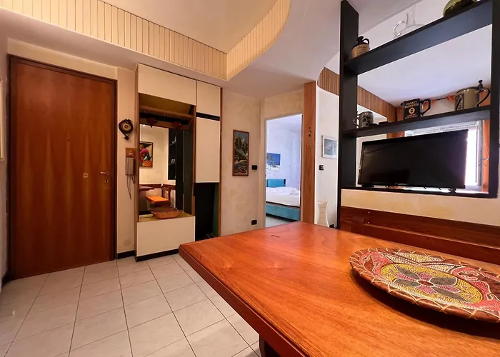 Welcome Riviera - Di Via Mazzini, With Elevator, Wi-fi, Air Conditioning, And, Depending On Availability, A Private Garage 800 Meters Away At 20,00 Euro Per Night *