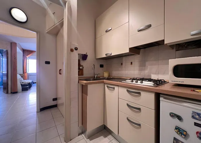 Апартаменты Welcome Riviera - Di Via Mazzini, With Elevator, Wi-fi, Air Conditioning, And, Depending On Availability, A Private Garage 800 Meters Away At 20,00 Euro Per Night